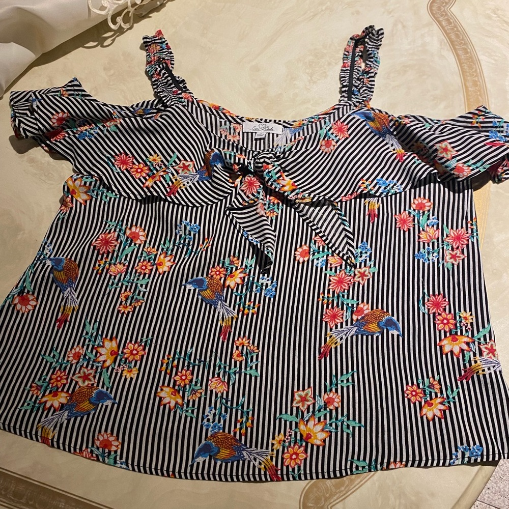 NWOT Seni and Cade 100% Rayon top